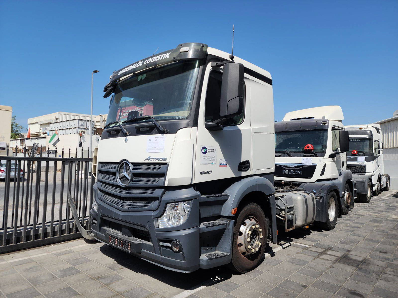 2018 MERCEDES BENZ ACTROS 1840 — 871560 KM — Lot 36285 — Al Quoz - Marhaba Auctions Used Cars - Image 3
