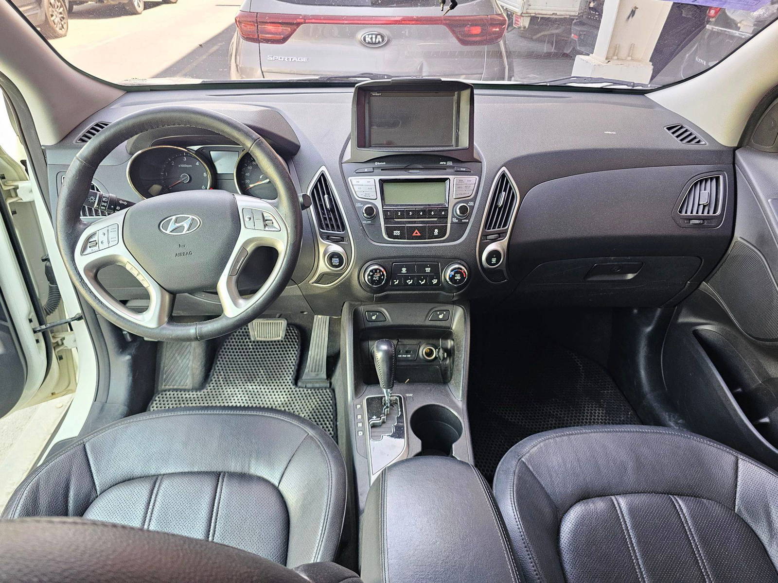 HYUNDAI TUCSON 2013 - Marhaba Auction Used Cars - Image 7