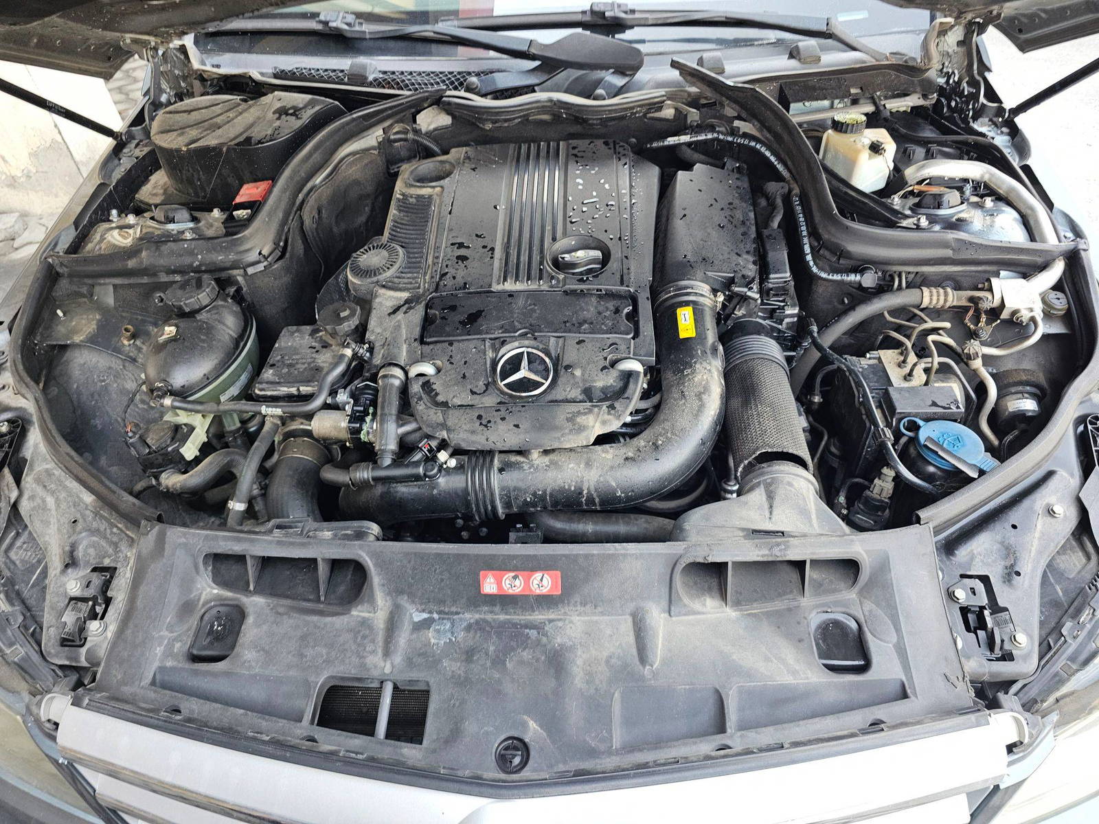 MERCEDES BENZ C 250 2012 - Marhaba Auction Used Cars - Image 12