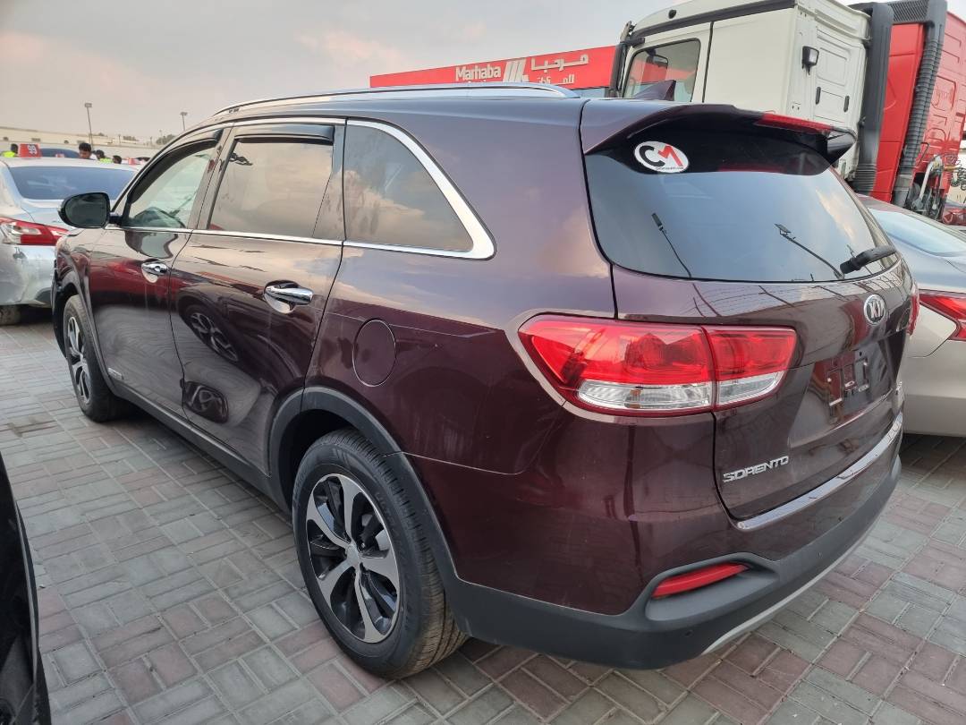 2018 KIA SORENTO — 48902 Miles — Lot 215487 — Ind. 12 - Marhaba Auctions Used Cars - Image 4
