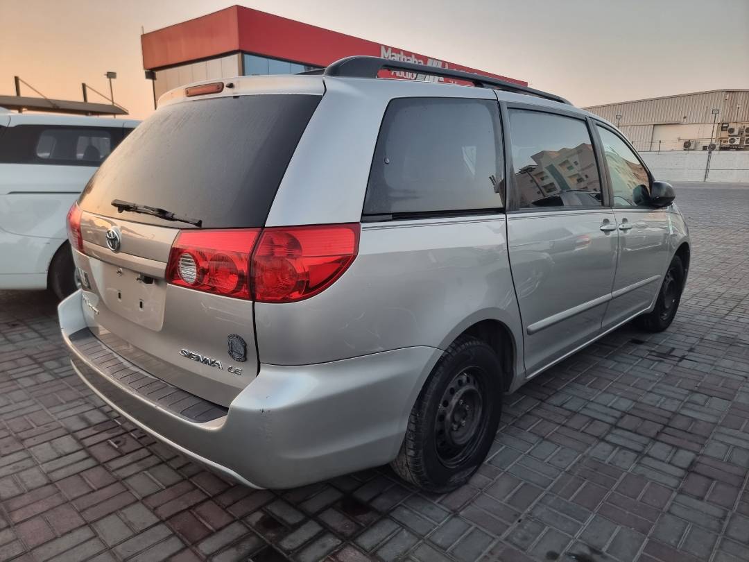 2006 TOYOTA SIENNA — 250902 Miles — Lot 215487 — Ind. 12 - Marhaba Auctions Used Cars - Image 4