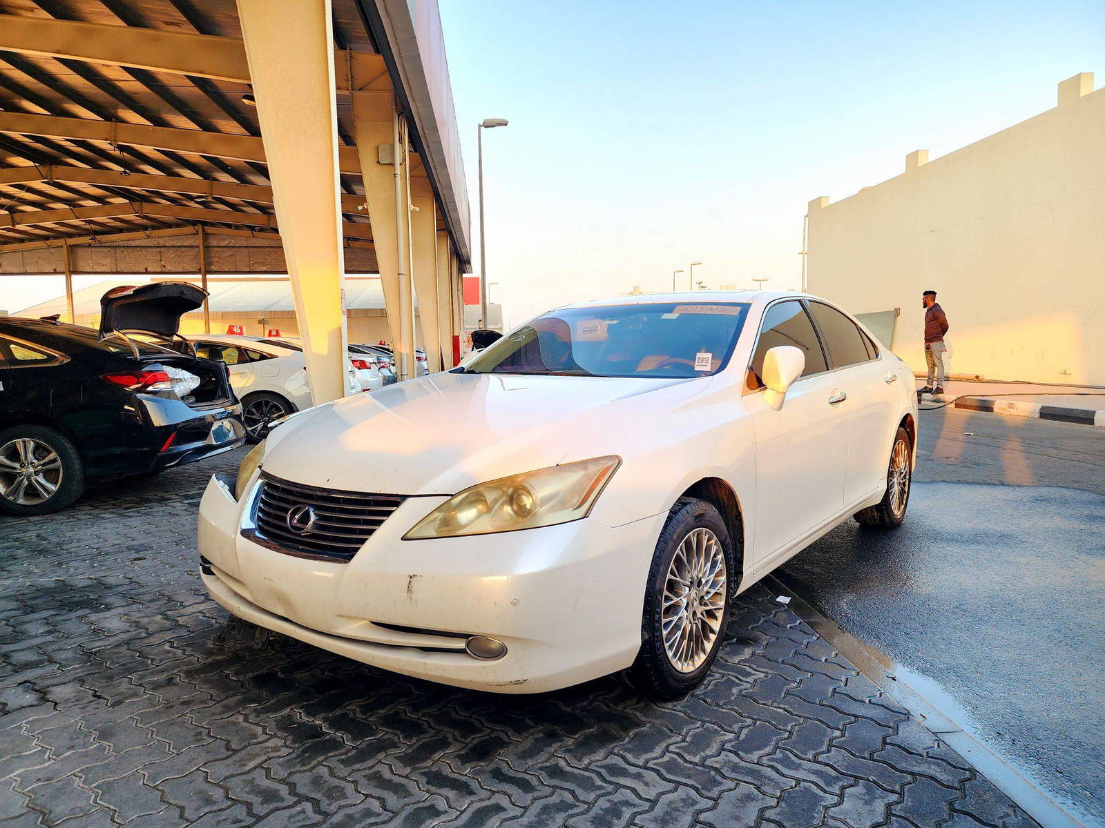 2007 LEXUS ES 350 — 194298 Miles — Lot 70430044 — Souq - Marhaba Auctions Used Cars - Image 5