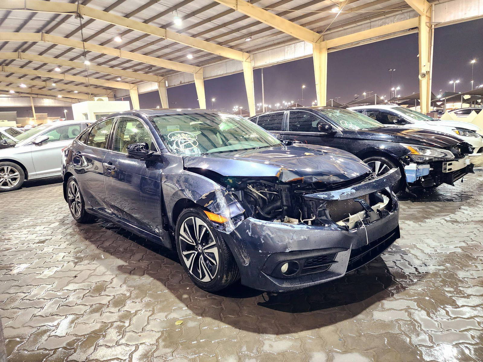 2018 HONDA CIVIC — 112137 Miles — Lot 78430004 — Souq - Marhaba Auctions Used Cars - Image 4