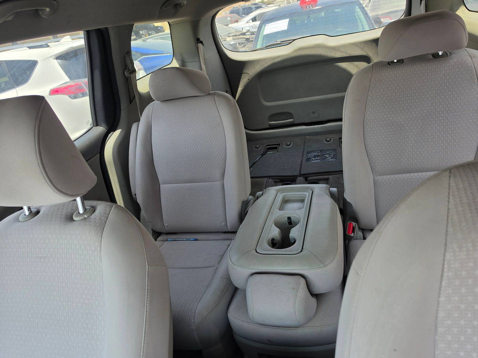2018 KIA SEDONA — 123822 Miles — Lot C12J6397397 - Marhaba Auctions Used Cars - Image 9