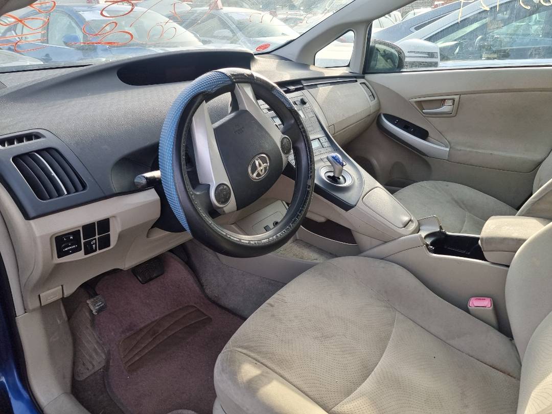 2010 TOYOTA PRIUS — 196645 Miles — Lot 124578 — Main - Marhaba Auctions Used Cars - Image 8