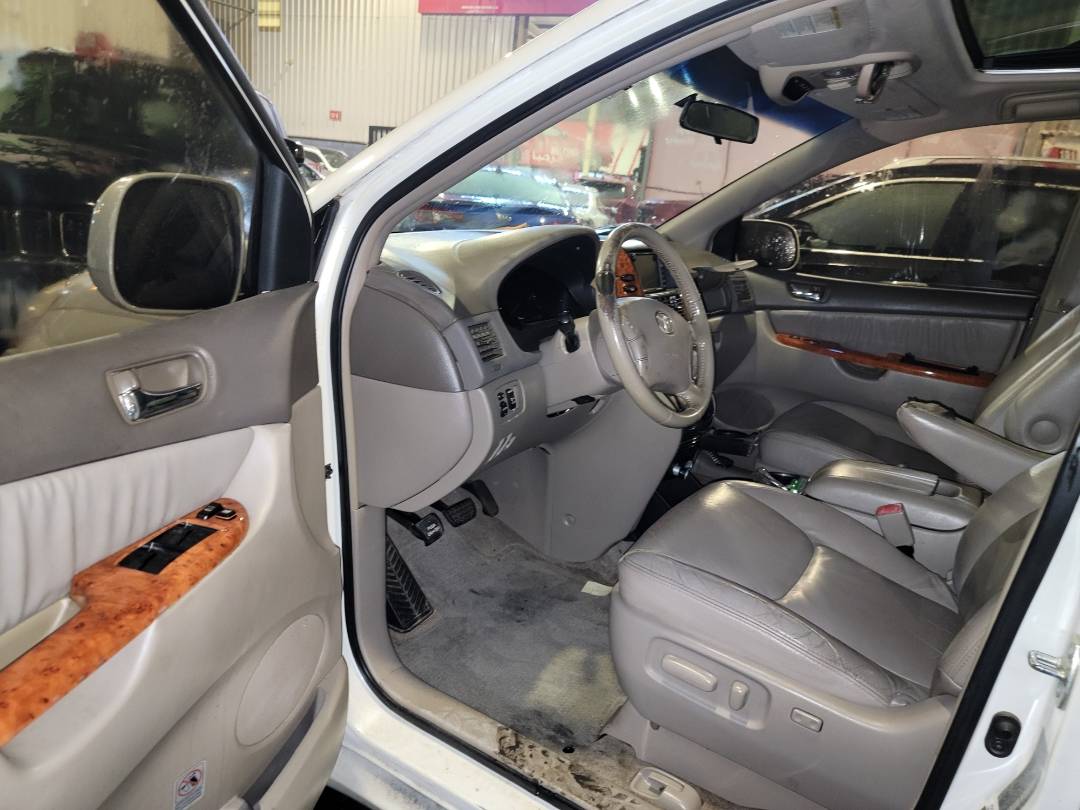 2010 TOYOTA SIENNA — 197095 Miles — Lot 320899 — Main - Marhaba Auctions Used Cars - Image 9