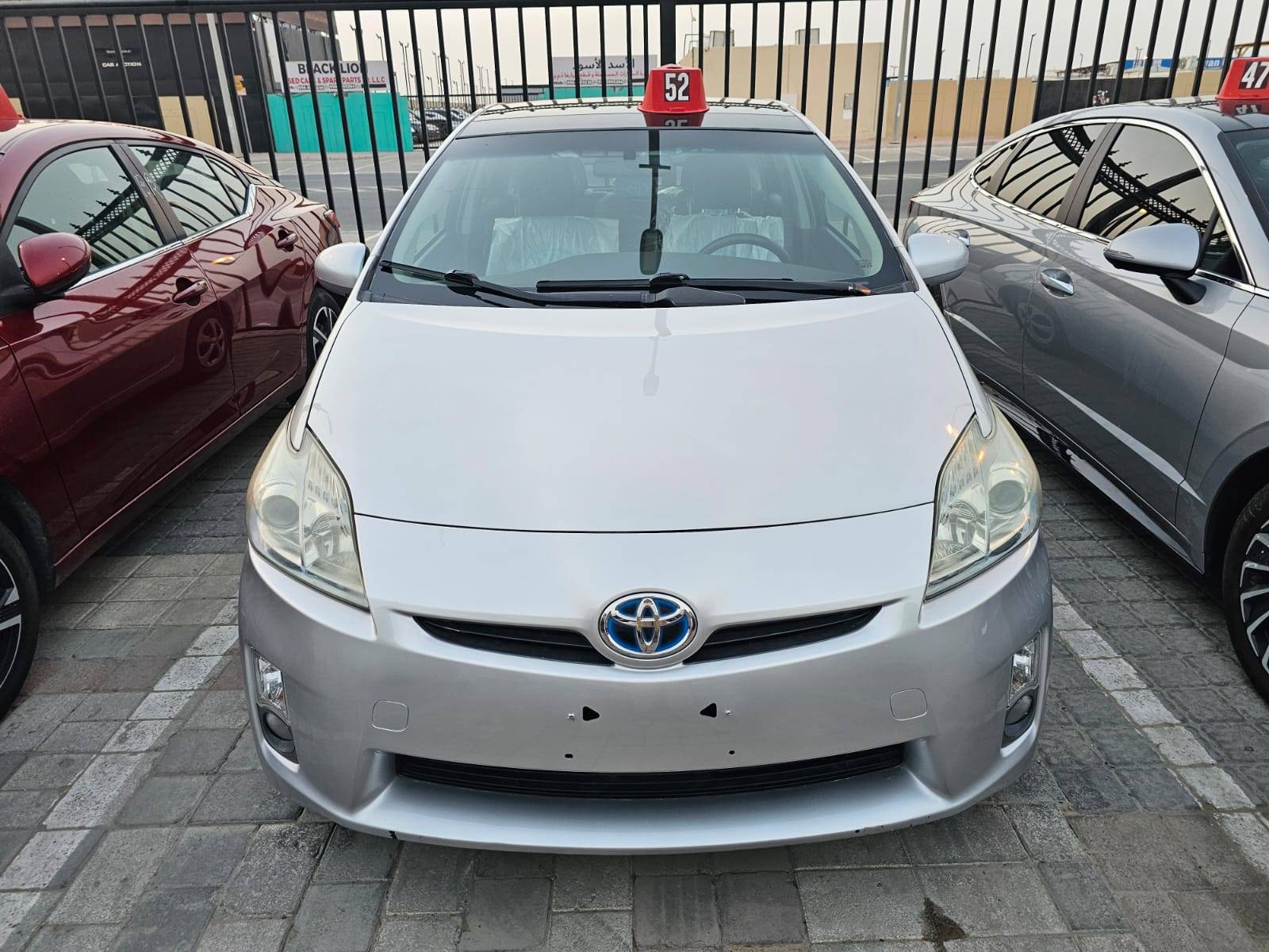 Toyota Prius 2010 view 2