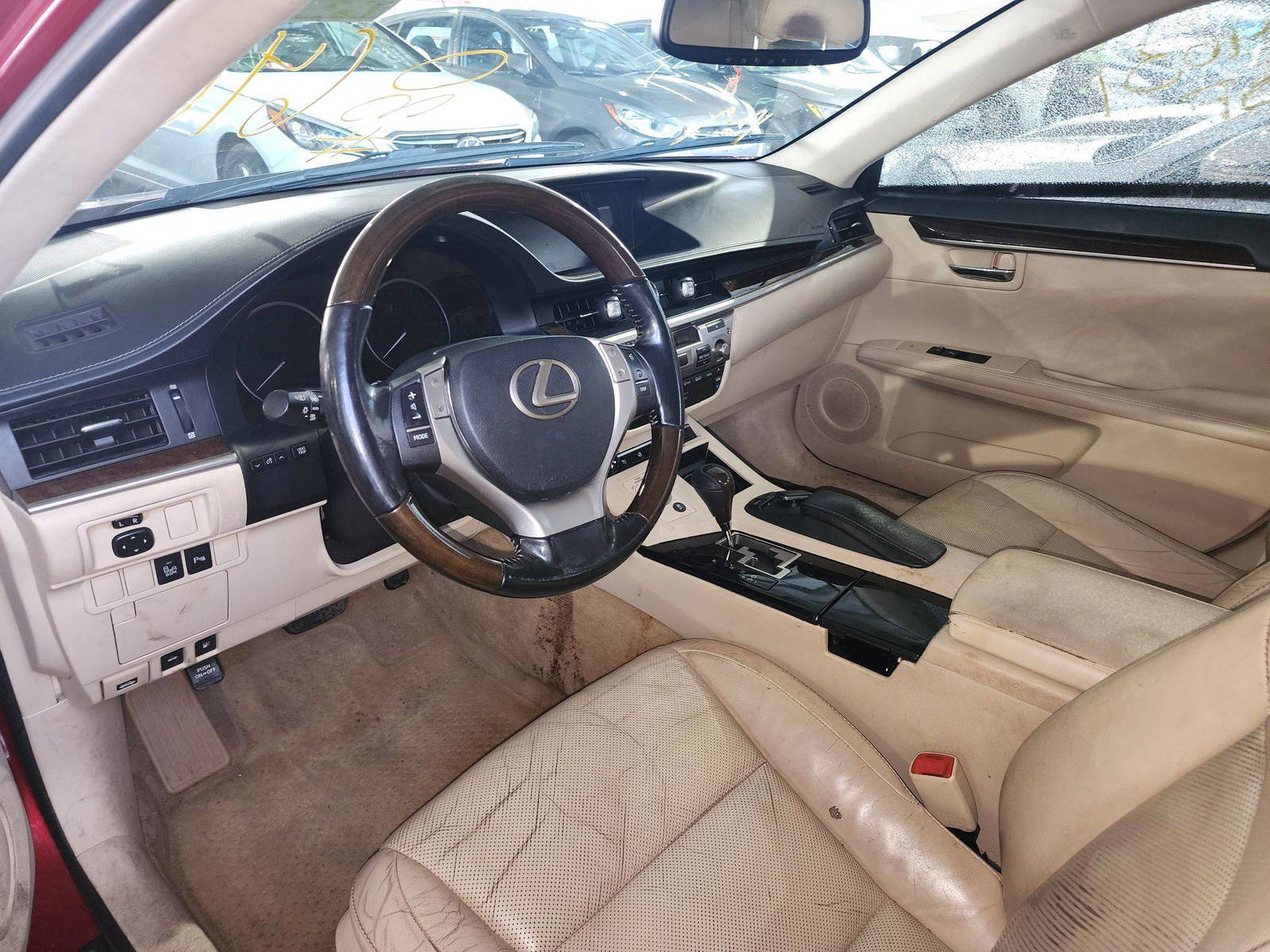 2015 LEXUS ES 350 — 163372 Miles — Lot 38904631 — Souq - Marhaba Auctions Used Cars - Image 8