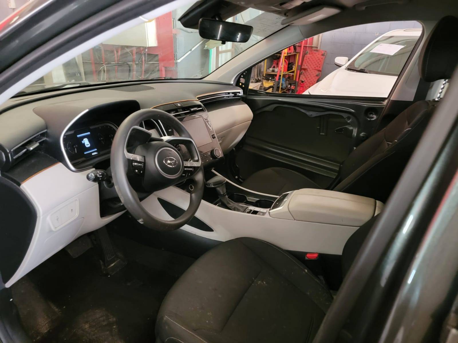 HYUNDAI TUCSON 2022 - Marhaba Auction Used Cars - Image 8