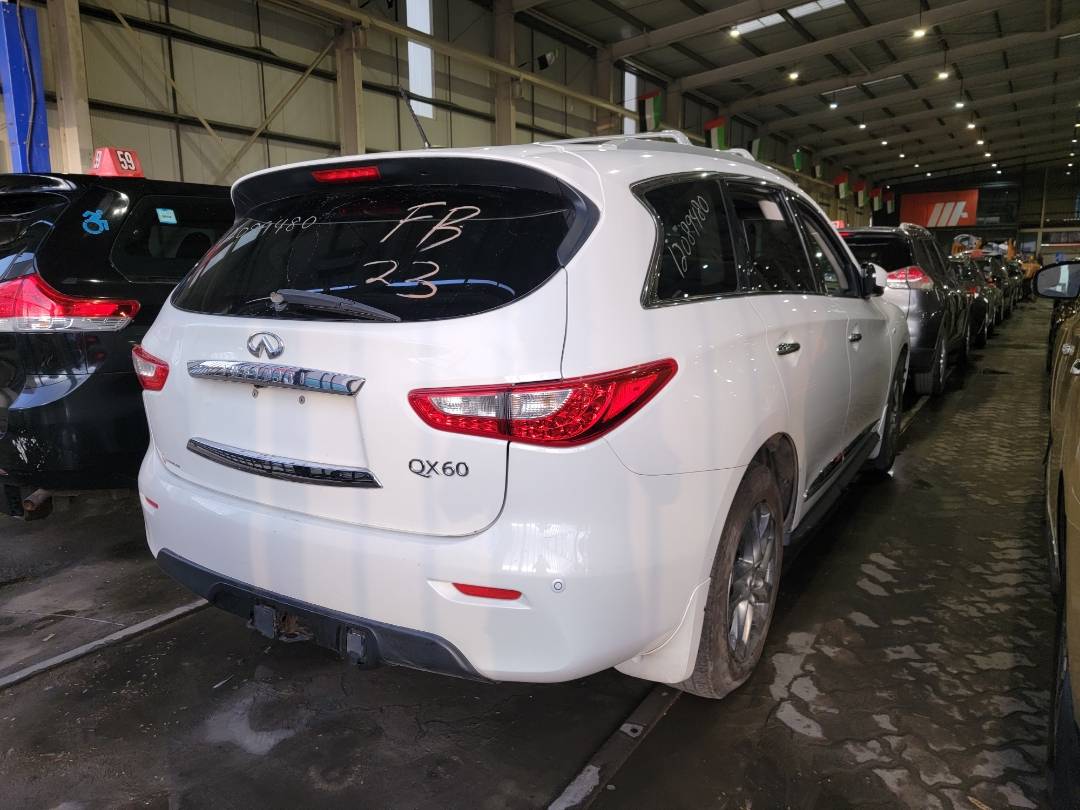 2014 INFINITI QX60 — 299307 KM — Lot EC521049 — Main - Marhaba Auctions Used Cars - Image 3