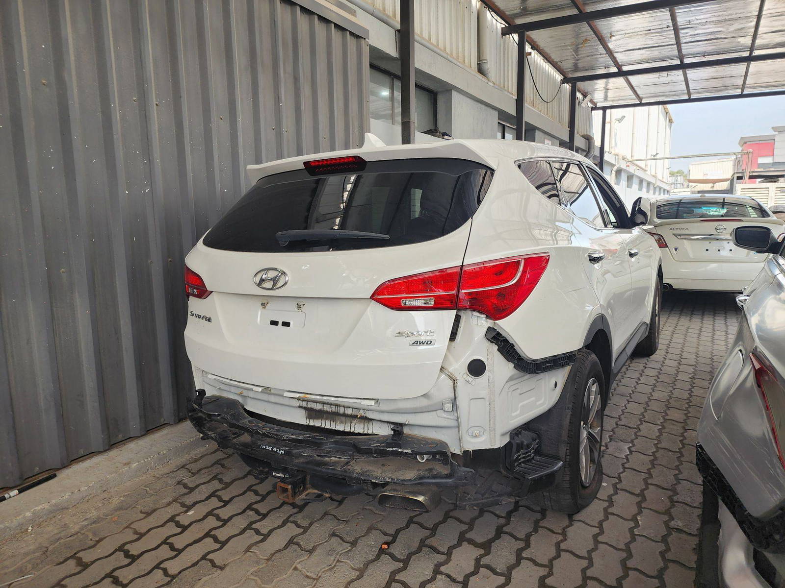 2016 HYUNDAI SANTA FE SPORT — 117854 Miles — Lot 368307 — Al Quoz - Marhaba Auctions Used Cars - Image 6