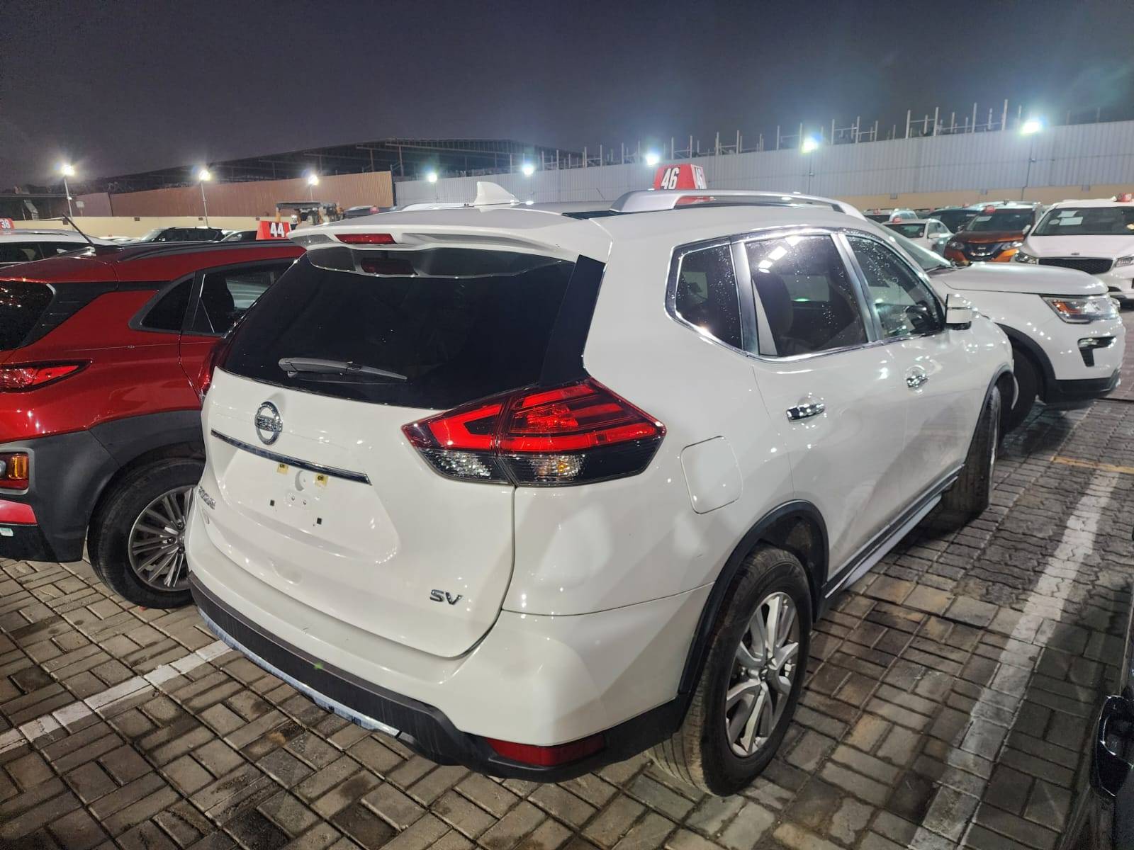 2017 NISSAN ROGUE — 123950 Miles — Lot 96803045 — Al Sajaa - Marhaba Auctions Used Cars - Image 4