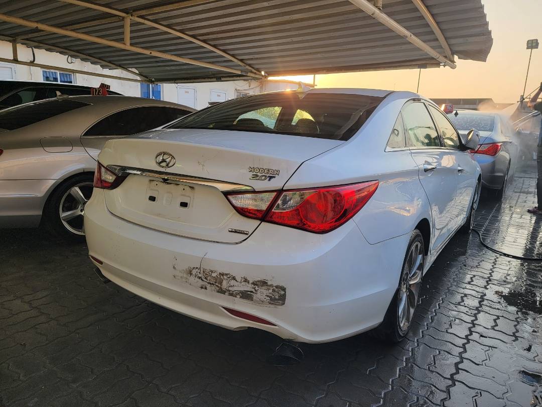 2011 HYUNDAI SONATA — 199388 Miles — Lot H202464 — Main - Marhaba Auctions Used Cars - Image 3