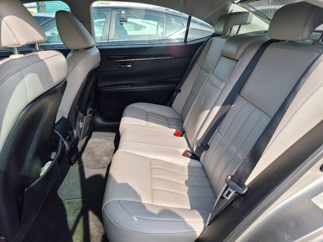2016 LEXUS ES 350 — 91198 Miles — Lot 215487 — Ind. 12 - Marhaba Auctions Used Cars - Image 6