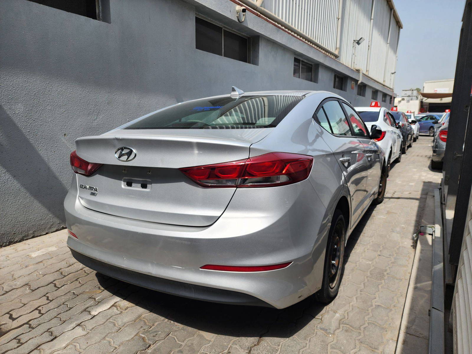 2017 HYUNDAI ELANTRA — 122029 Miles — Lot 545470 — Al Quoz - Marhaba Auctions Used Cars - Image 3