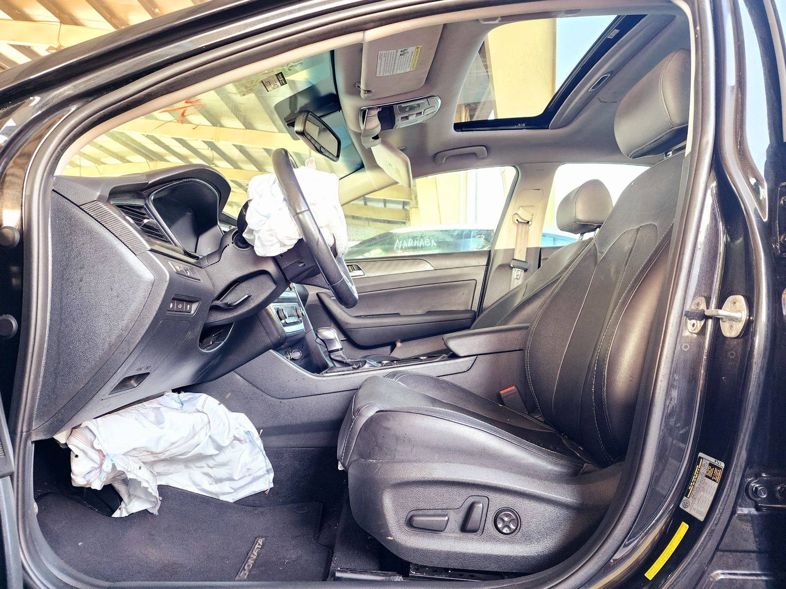 2018 HYUNDAI SONATA — 93711 Miles — Lot 39482145 — Souq - Marhaba Auctions Used Cars - Image 9