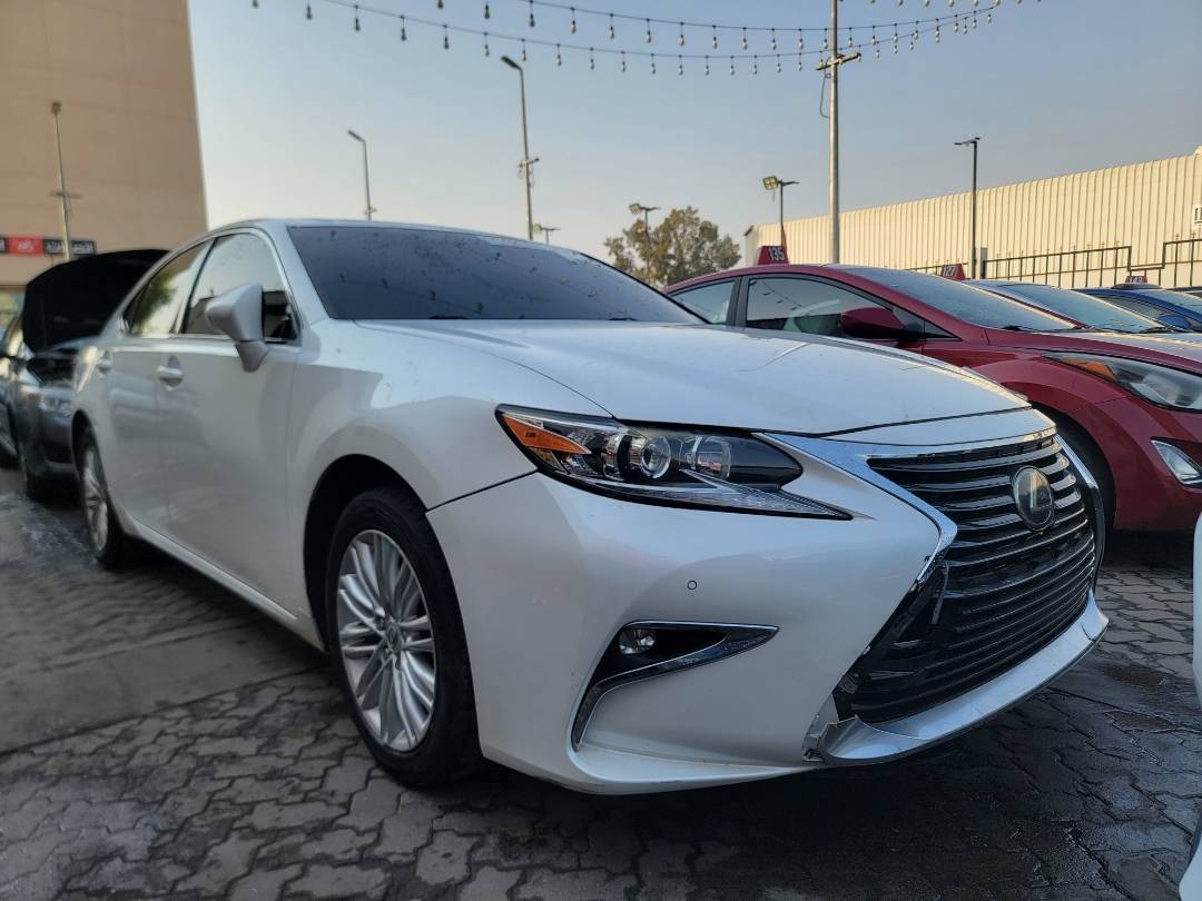 2016 LEXUS ES 350 — 112126 Miles — Lot 71732143 — Main - Marhaba Auctions Used Cars - Image 4