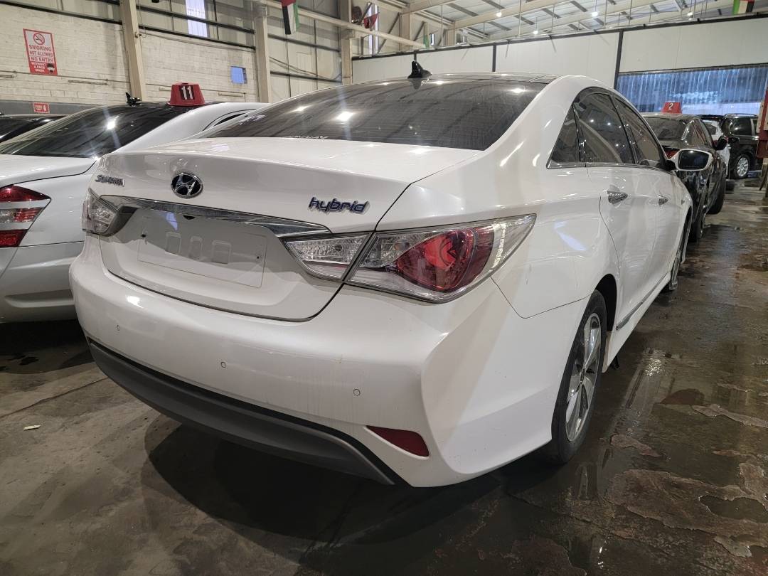 HYUNDAI SONATA 2012 - Marhaba Auction Used Cars - Image 4