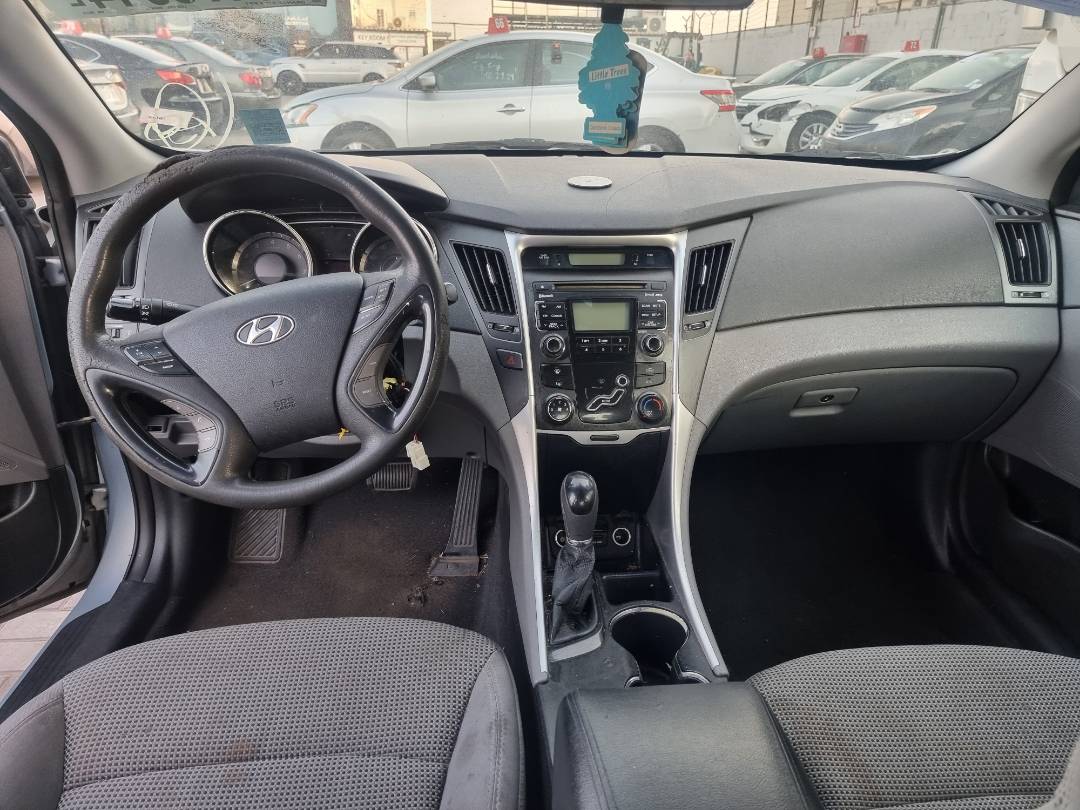 2011 HYUNDAI SONATA — 236736 Miles — Lot 215487 — Ind. 12 - Marhaba Auctions Used Cars - Image 9