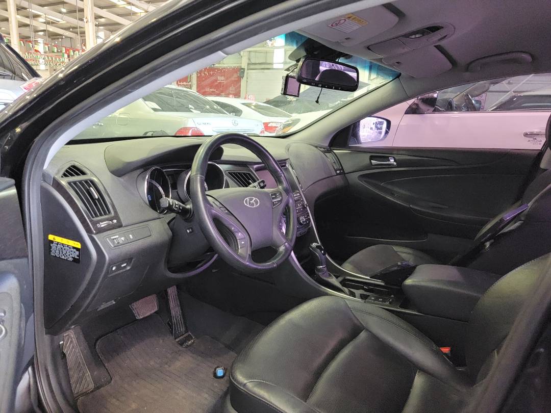 2014 HYUNDAI SONATA — 159086 KM — Lot 582099 — Main - Marhaba Auctions Used Cars - Image 6