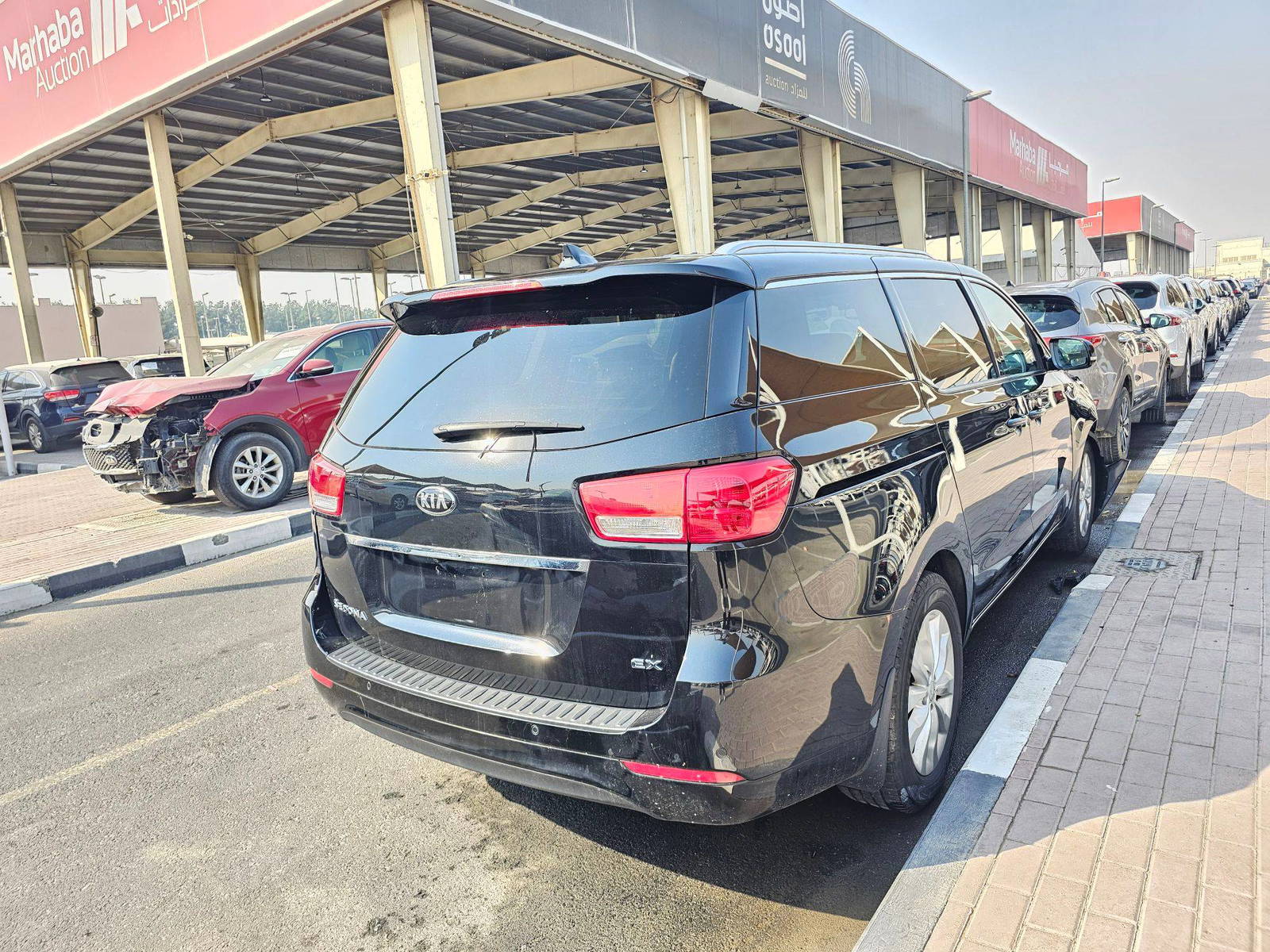 2017 KIA SEDONA — 77309 Miles — Lot 41797159 — Souq - Marhaba Auctions Used Cars - Image 3