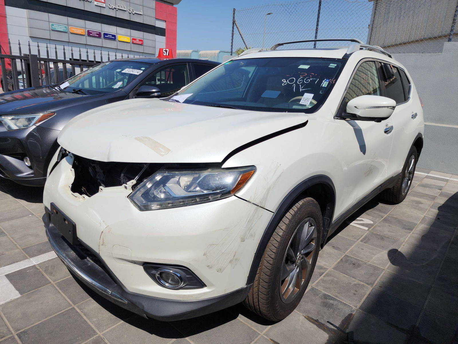 2015 NISSAN ROGUE — 185355 Miles — Lot 39230258 — Al Quoz - Marhaba Auctions Used Cars - Image 5