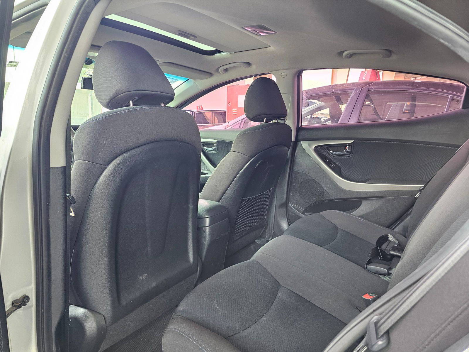 HYUNDAI AVANTE 2011 - Marhaba Auction Used Cars - Image 6