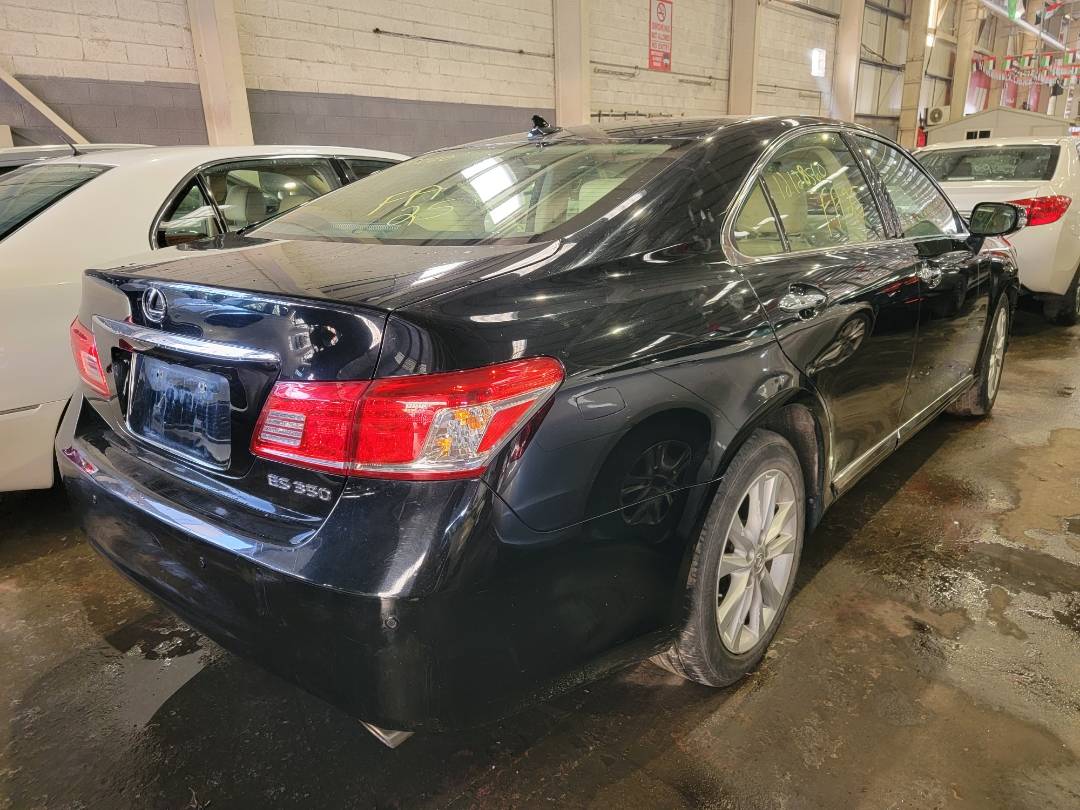 2011 LEXUS ES 350 — 220321 KM — Lot 12128560X — Main - Marhaba Auctions Used Cars - Image 4
