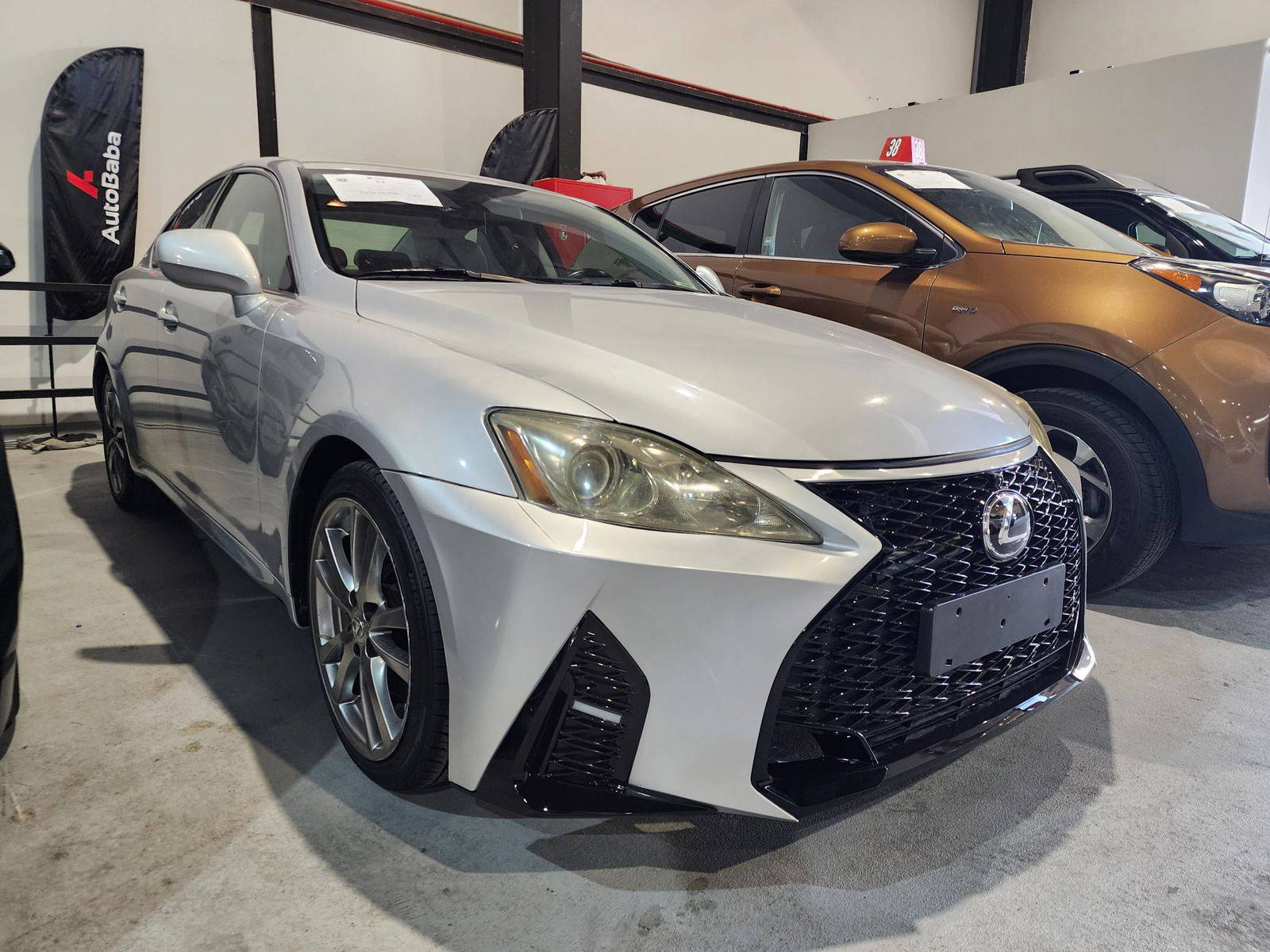 2008 LEXUS IS-350 — 276975 Miles — Lot 18706 — Al Quoz - Marhaba Auctions Used Cars - Image 4