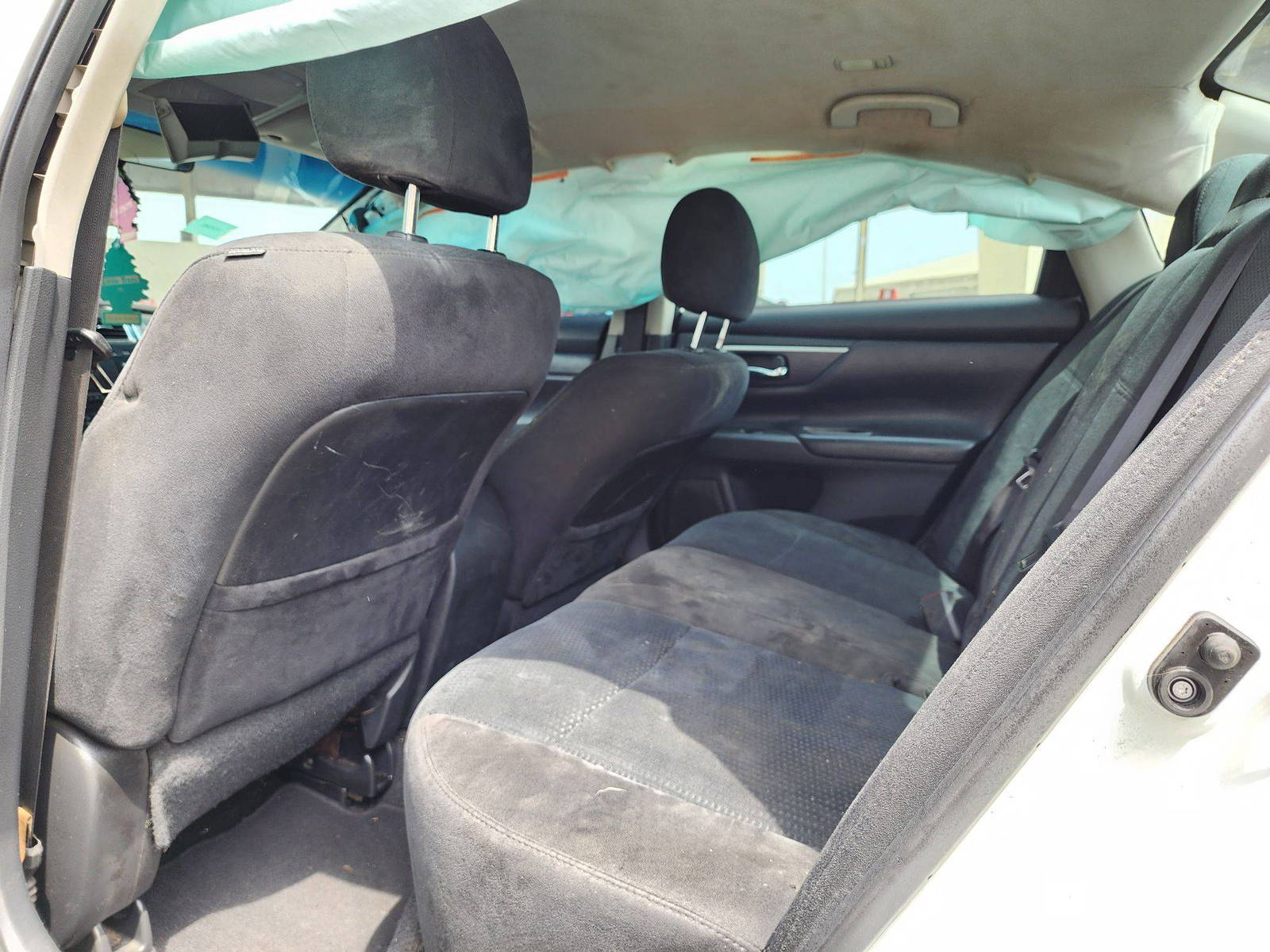 2015 NISSAN ALTIMA — 202942 Miles — Lot 65732 — Souq - Marhaba Auctions Used Cars - Image 6