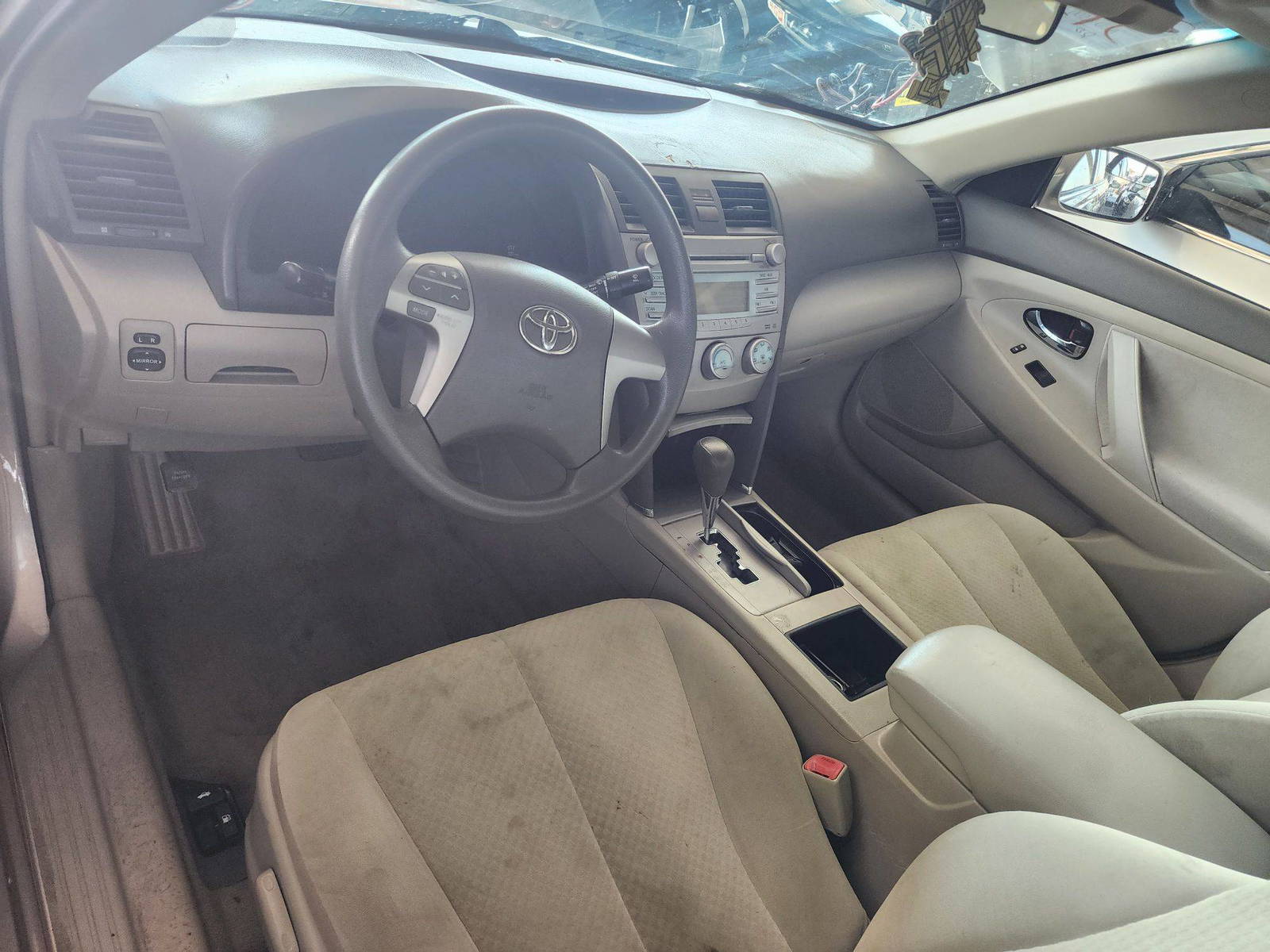 2009 TOYOTA CAMRY — 208905 Miles — Lot 37321370 - Marhaba Auctions Used Cars - Image 4