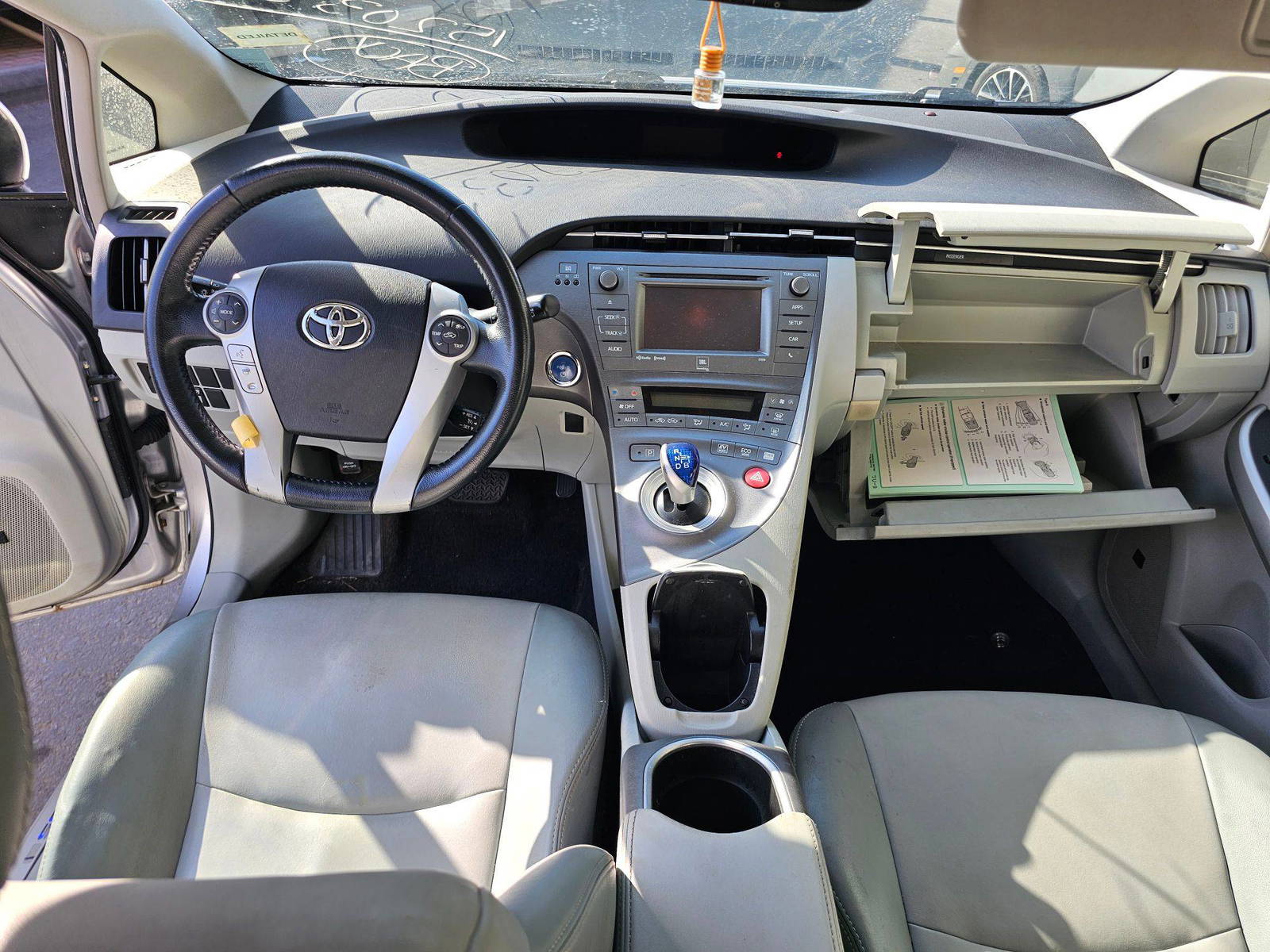 2012 TOYOTA PRIUS — 202396 Miles — Lot 0C1520335 — Souq - Marhaba Auctions Used Cars - Image 6