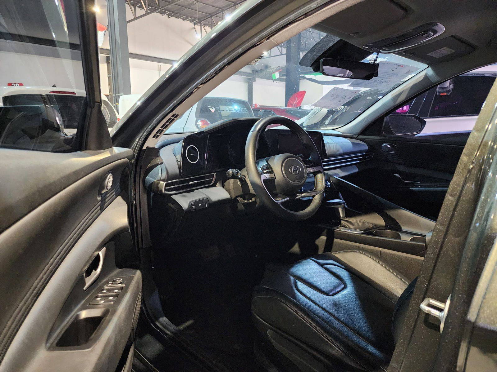 2021 HYUNDAI AVANTE — 133101 KM — Lot 125478 — Souq - Marhaba Auctions Used Cars - Image 9