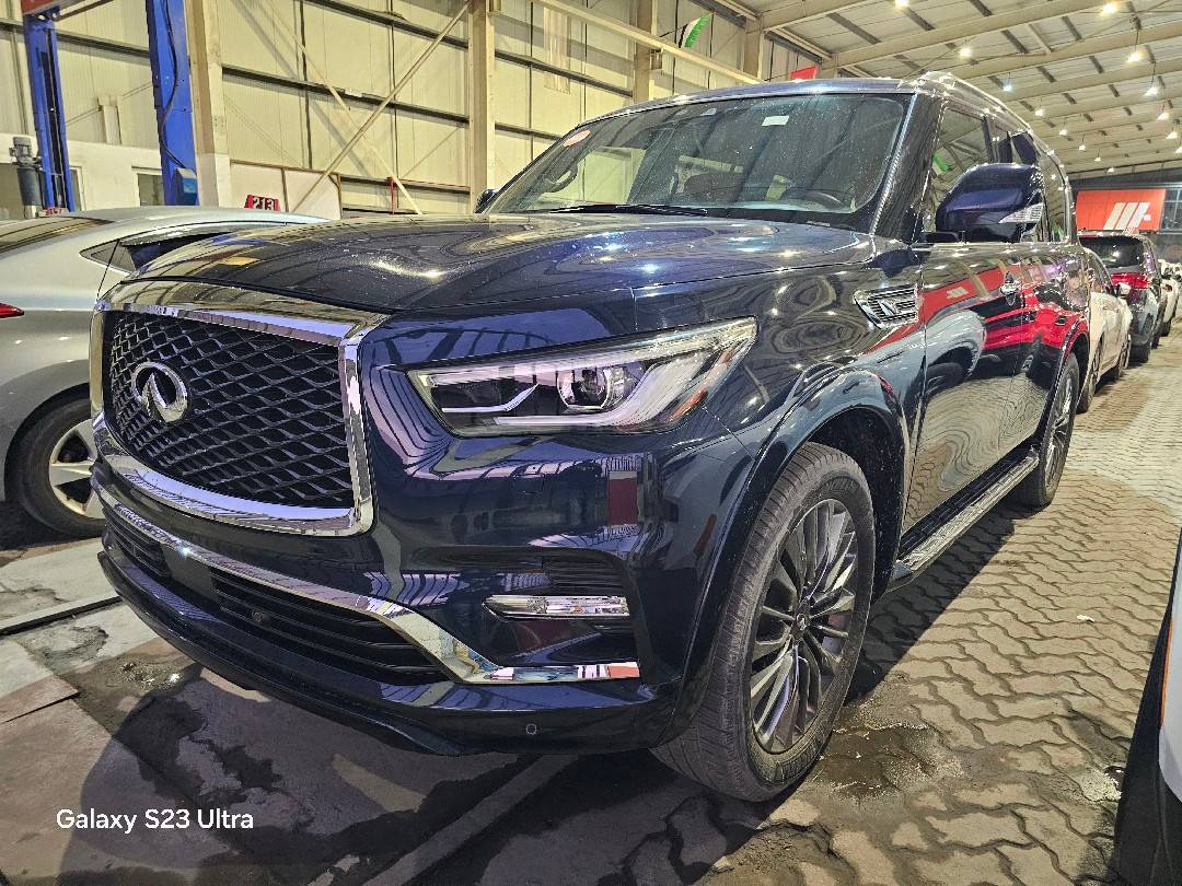 INFINITI QX80