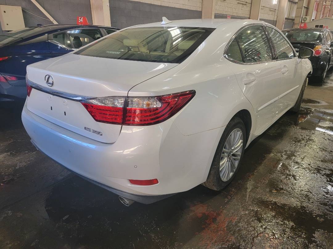 2013 LEXUS ES 350 — 206380 Miles — Lot 2012509 - Marhaba Auctions Used Cars - Image 3