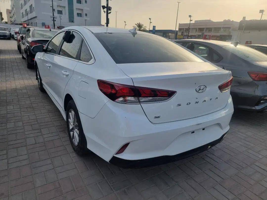 2018 HYUNDAI SONATA — 124022 Miles — Lot 706526 — Ind. 12 - Marhaba Auctions Used Cars - Image 3