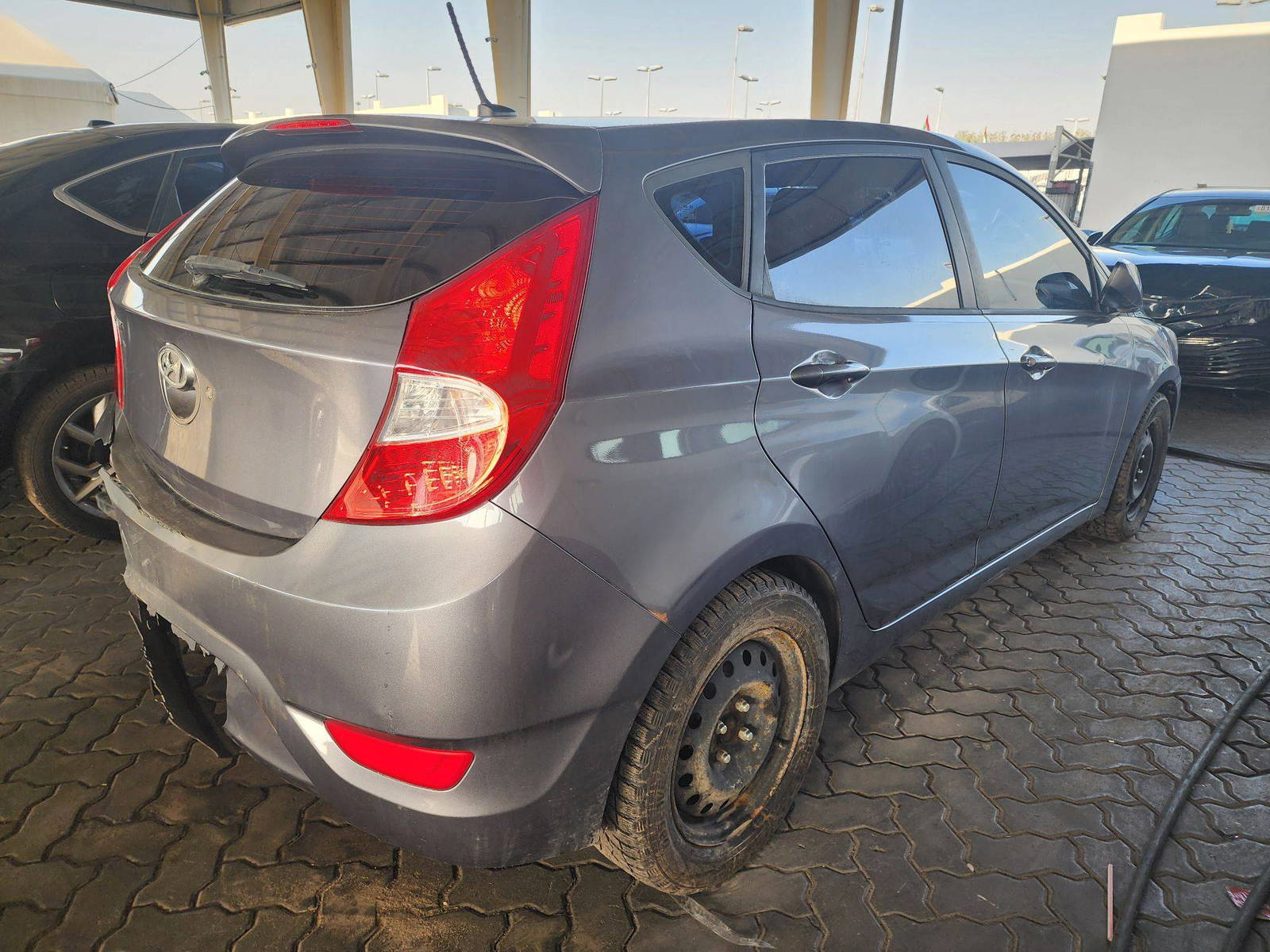 2015 HYUNDAI ACCENT — 135766 KM — Lot 228424 — Souq - Marhaba Auctions Used Cars - Image 5
