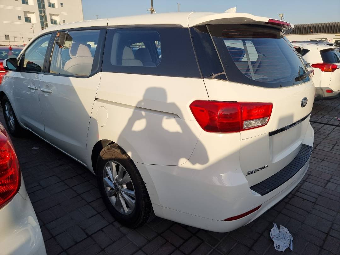 2016 KIA SEDONA — 191882 Miles — Lot 2135487 — Ind. 12 - Marhaba Auctions Used Cars - Image 5