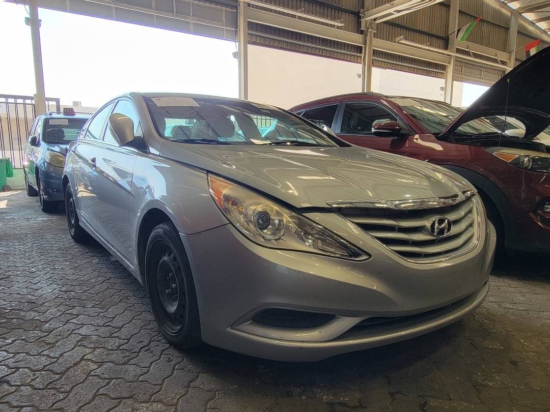 2011 HYUNDAI SONATA — 185724 Miles — Lot 035293 — Main - Marhaba Auctions Used Cars - Image 4