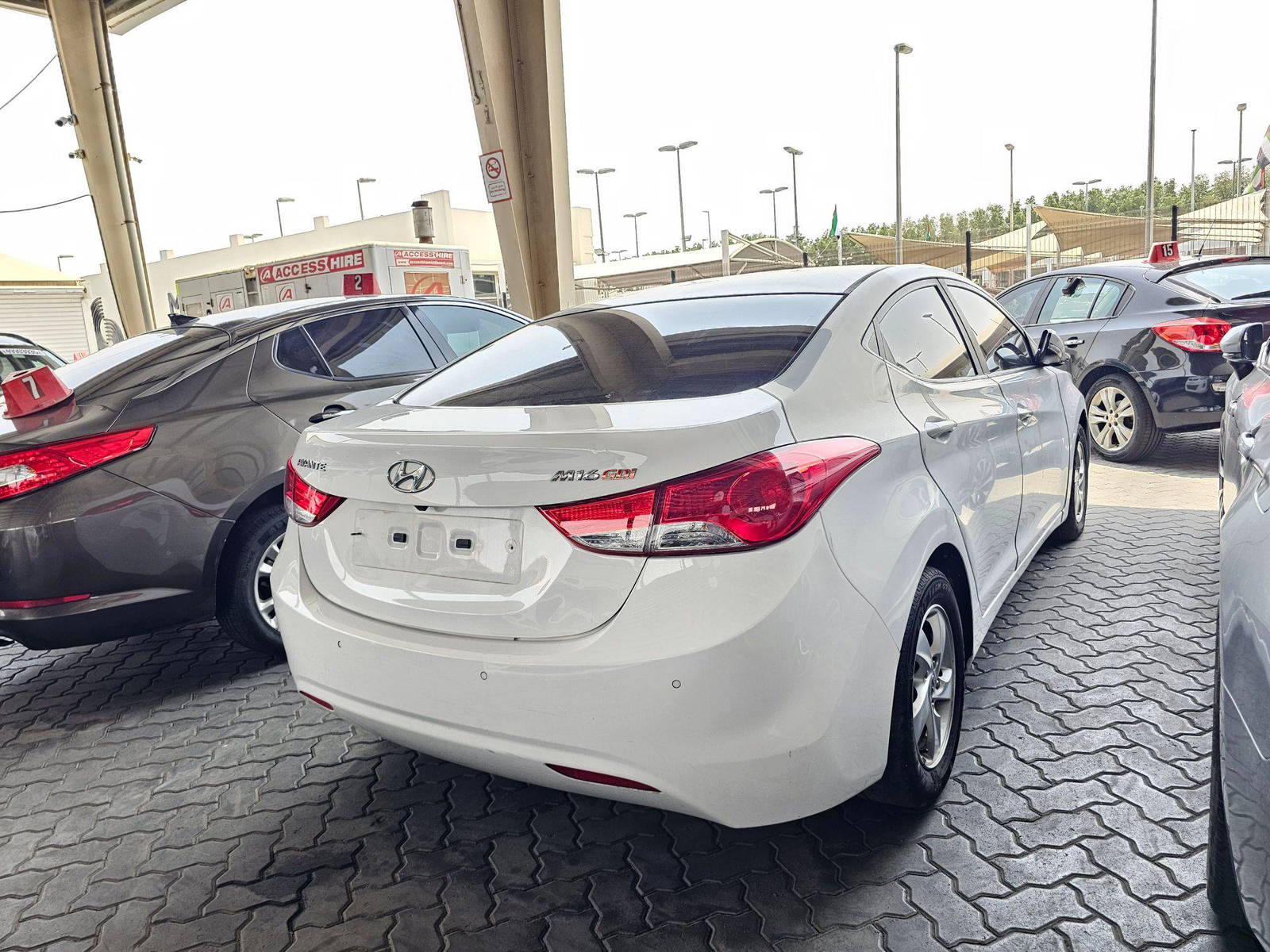2012 HYUNDAI AVANTE — 241293 KM — Lot 607109 — Ind. 12 - Marhaba Auctions Used Cars - Image 3