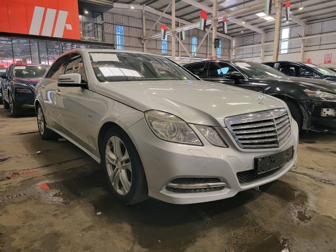2011 MERCEDES BENZ E 200 CGI — 393653 KM — Lot A366832 — Main - Marhaba Auctions Used Cars - Image 4