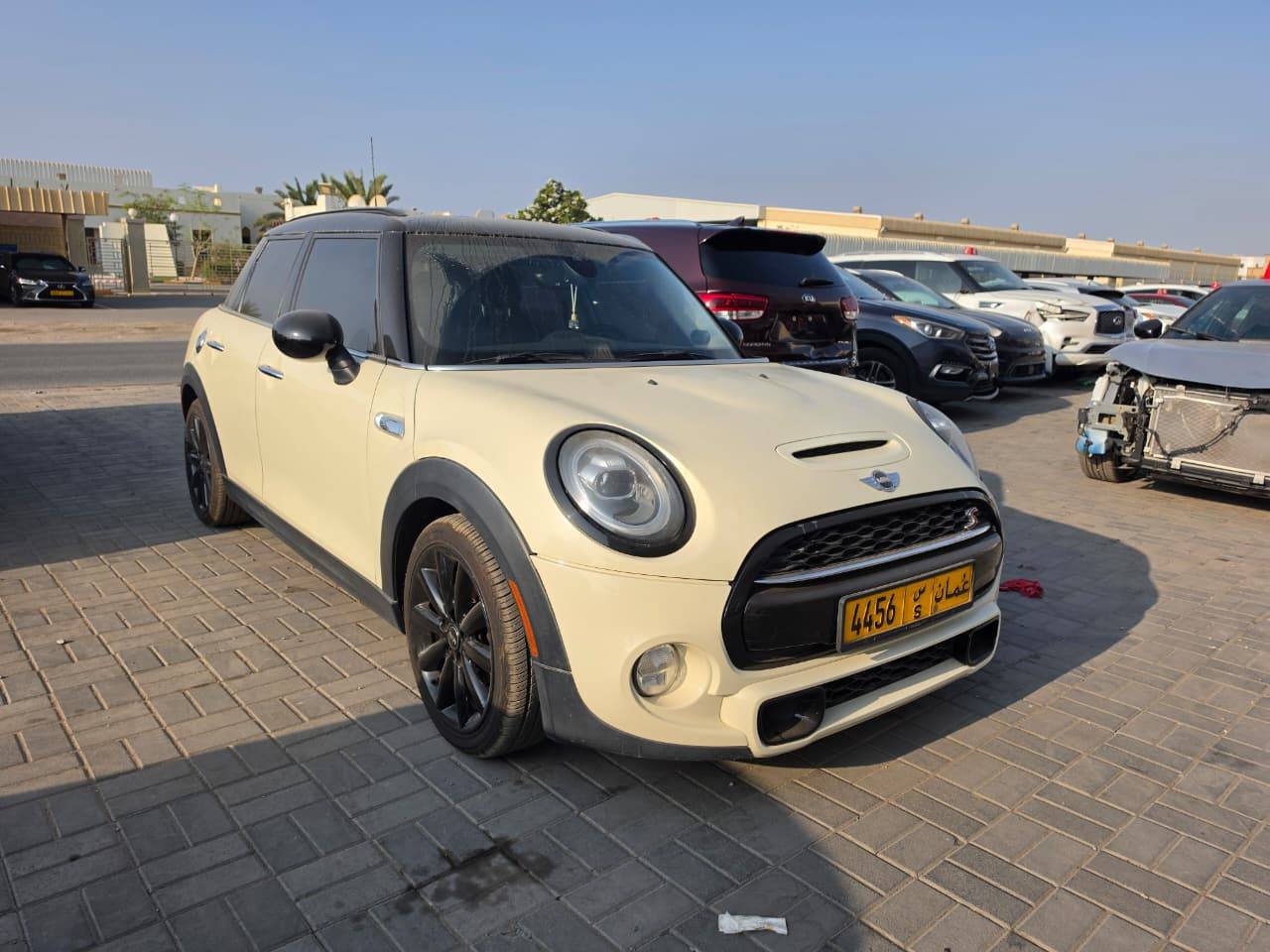 MINI COOPER S 2019 view 2