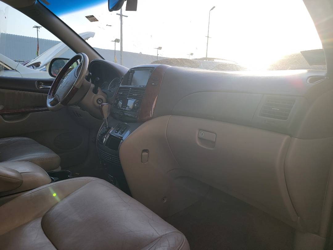 2005 TOYOTA SIENNA — 234995 Miles — Lot 38537667 - Marhaba Auctions Used Cars - Image 5