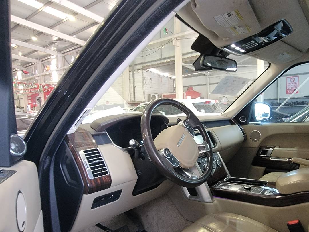 2015 LAND ROVER RANGE ROVER — 177137 Miles — Lot 2VF8FA205191 — Main - Marhaba Auctions Used Cars - Image 6
