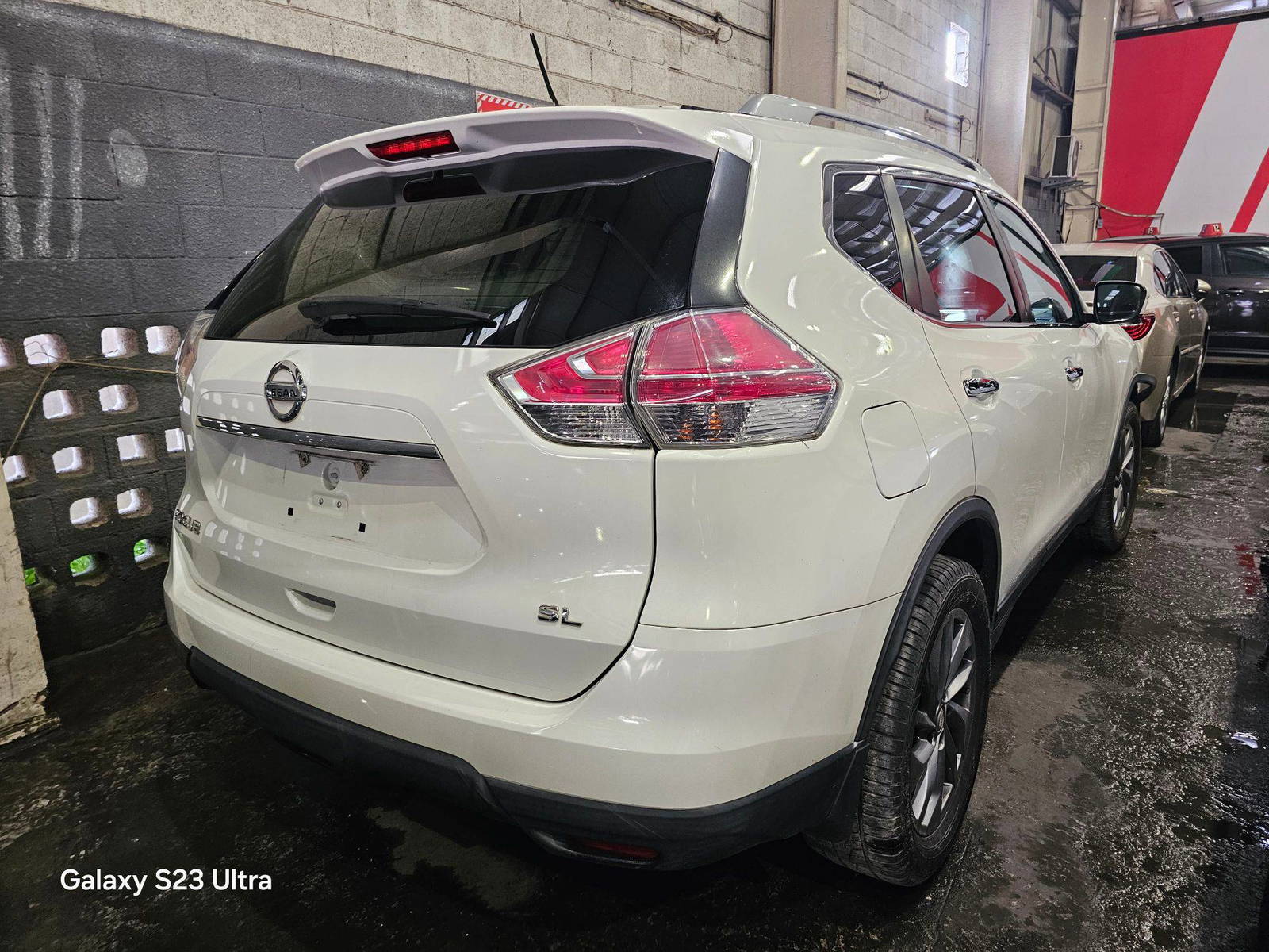 2015 NISSAN ROGUE — 182938 Miles — Lot FC881416 — Main - Marhaba Auctions Used Cars - Image 3