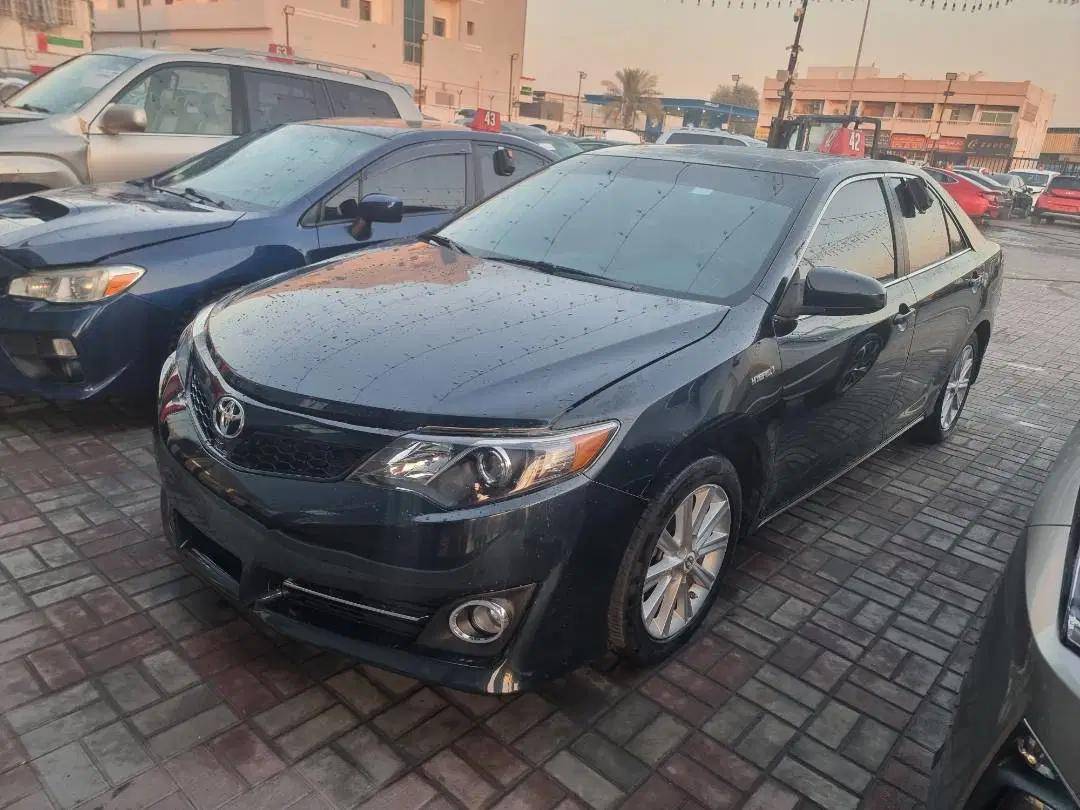 TOYOTA CAMRY