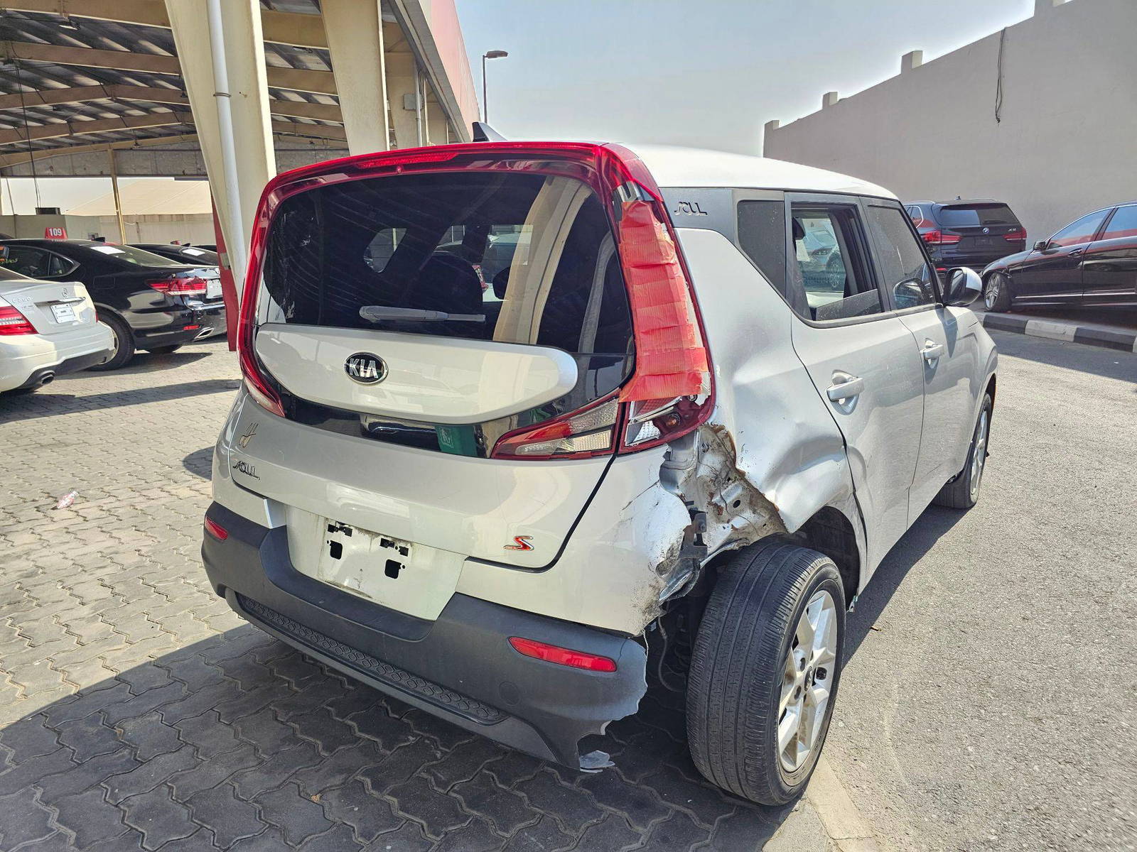 2021 KIA SOUL — 85430 Miles — Lot 3796477 — Souq - Marhaba Auctions Used Cars - Image 5