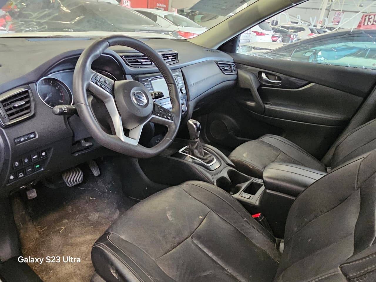2018 NISSAN ROGUE — 107605 Miles — Lot 850240 — Main - Marhaba Auctions Used Cars - Image 8