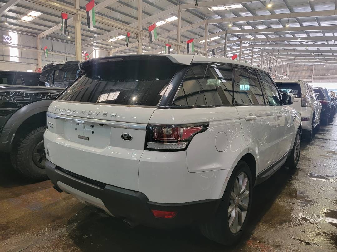 2015 LAND ROVER RANGE ROVER SPORT — 102647 Miles — Lot 49988294 — Main - Marhaba Auctions Used Cars - Image 4