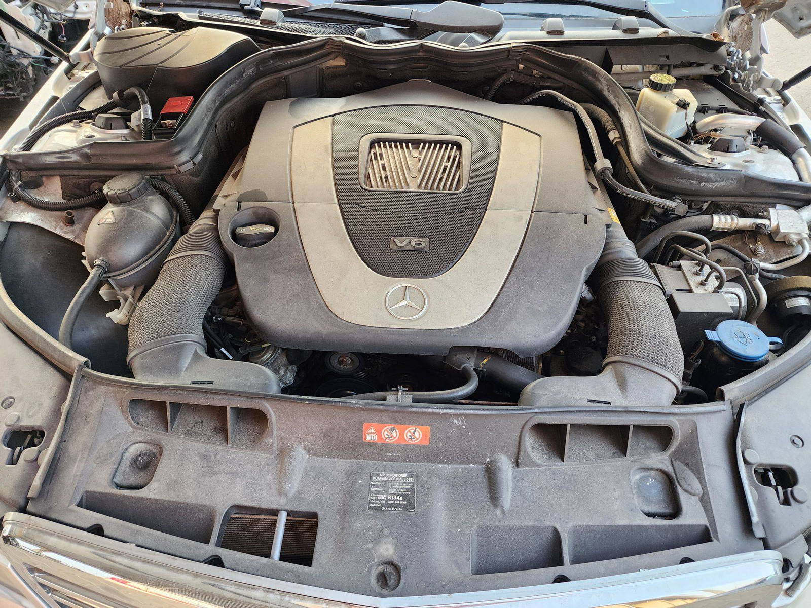 2011 MERCEDES BENZ C300 — 101371 Miles — Lot 44738344 — Souq - Marhaba Auctions Used Cars - Image 10